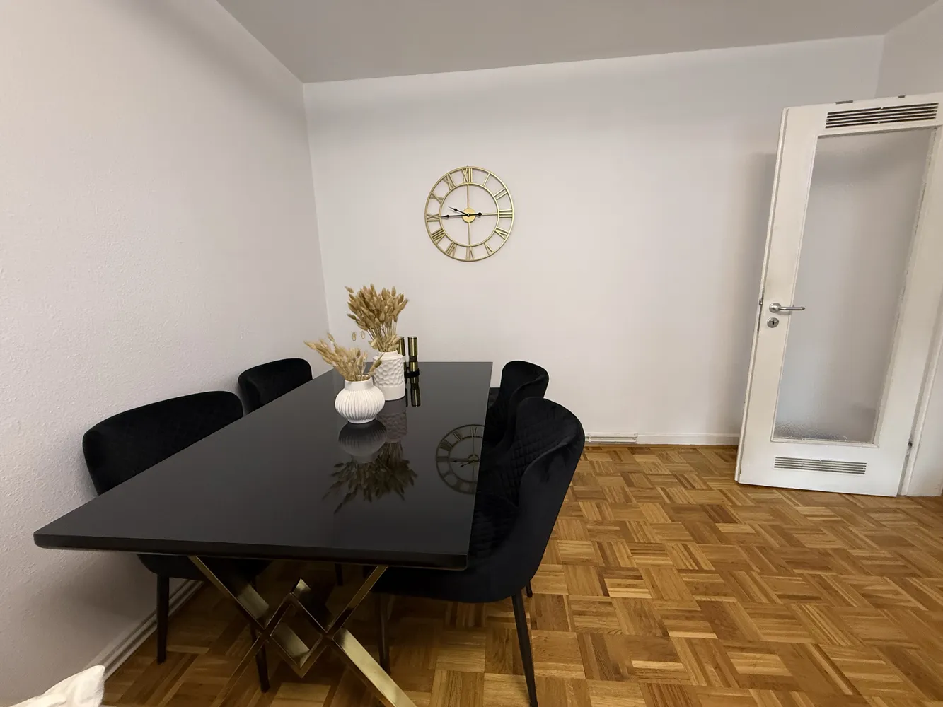2 Zimmer Wohnung mit 45 m² in Wiesbaden – Bild 2