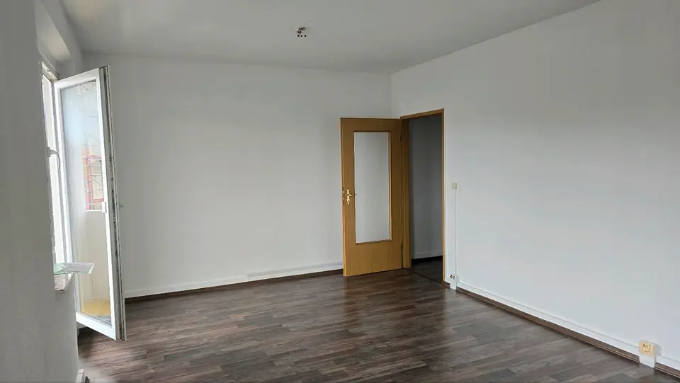 3 Zimmer Wohnung mit 65 m² in Suhl – Bild 1