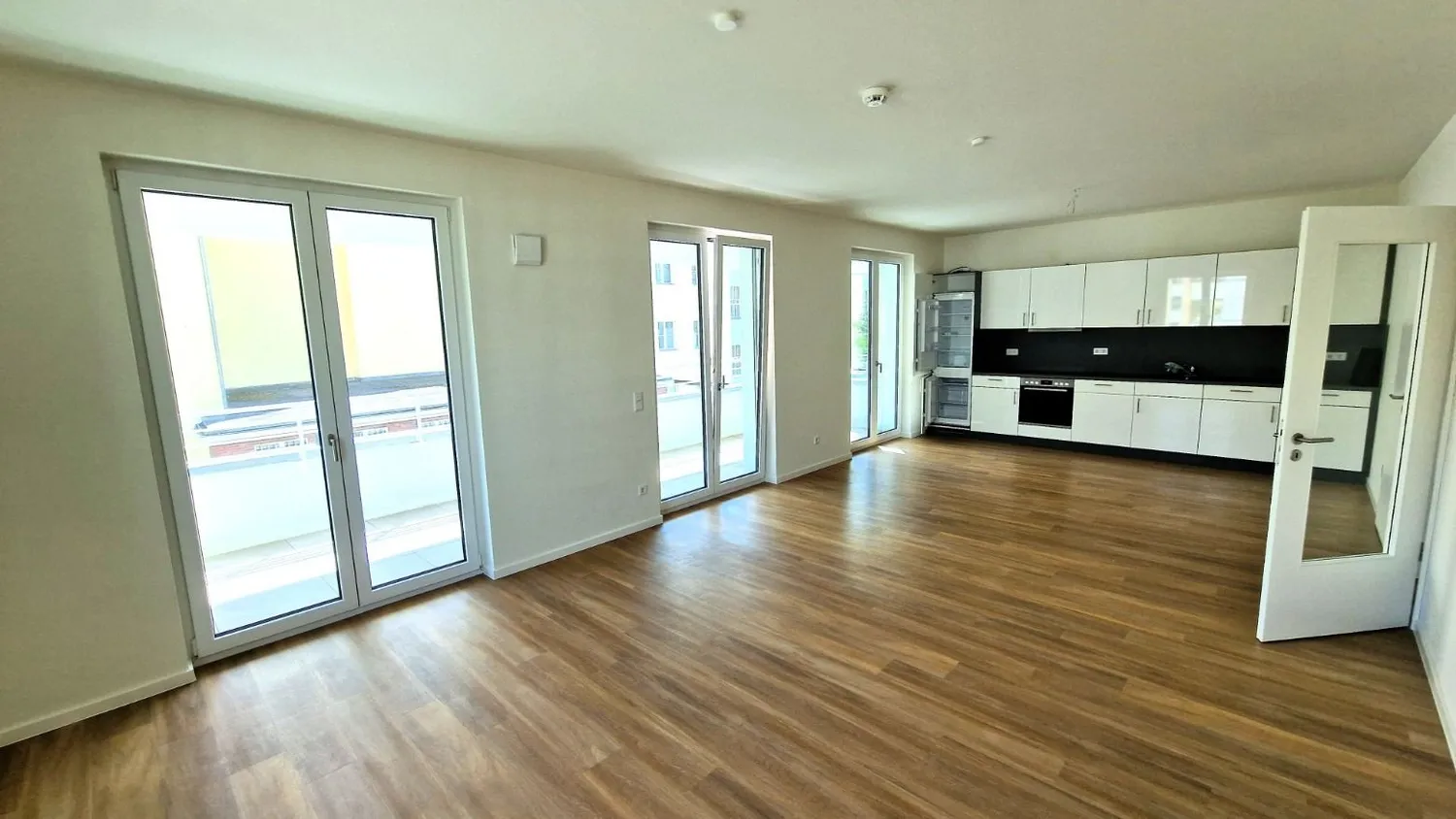 4 Zimmer Wohnung mit 111 m² in Berlin – Bild 1