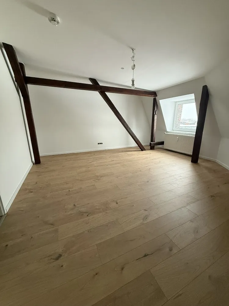 2 Zimmer Wohnung mit 71 m² in Halle (Saale) – Bild 2