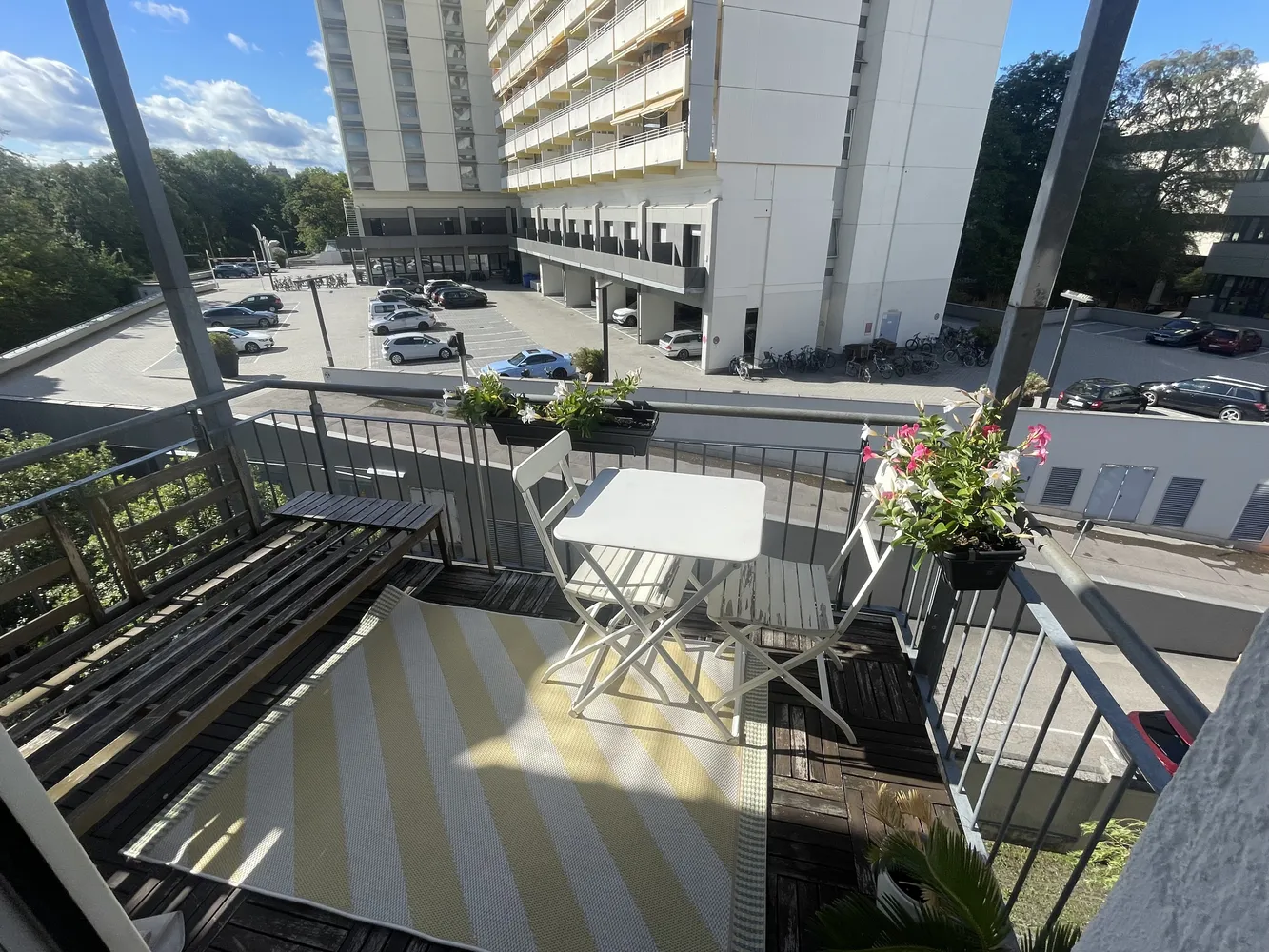3 Zimmer Wohnung mit 82 m² in München – Bild 2