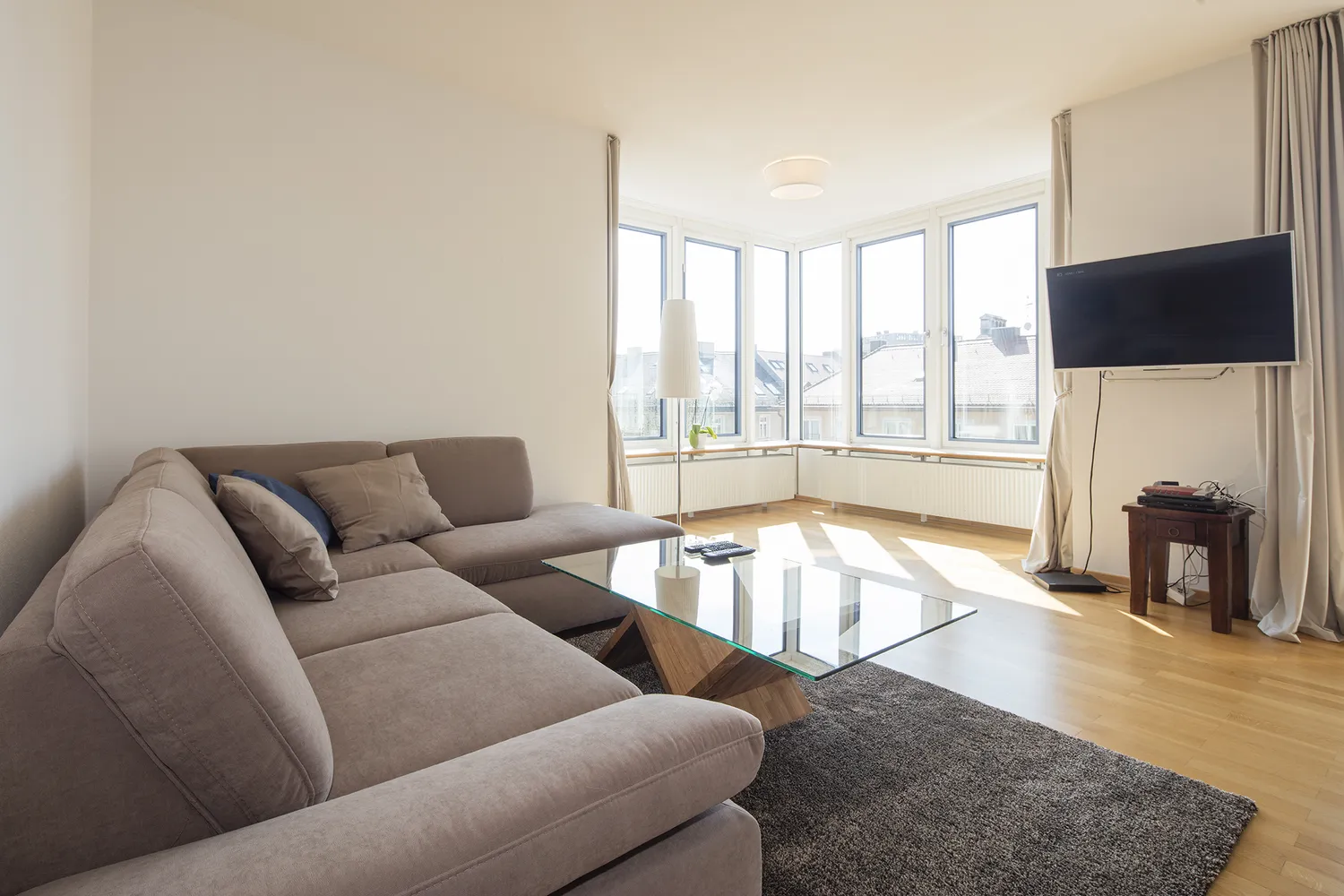 2 Zimmer Wohnung mit 68 m² in München – Bild 2