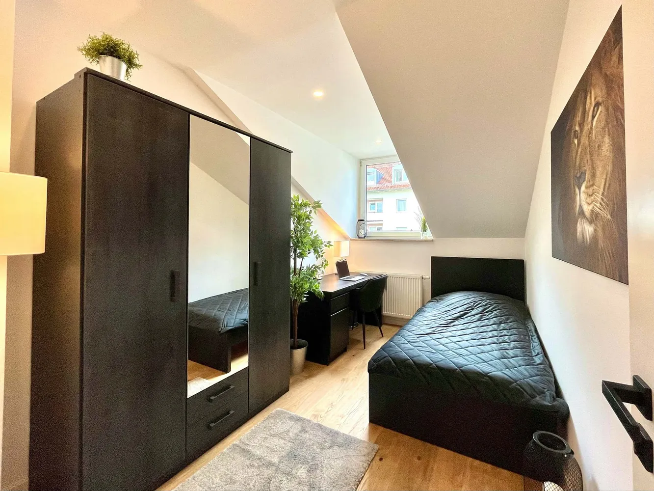 WG-Zimmer mit 10 m² in München – Bild 2