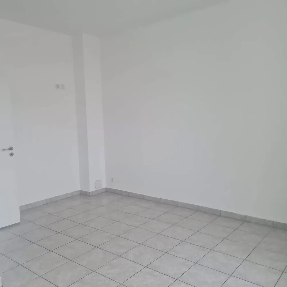 3 Zimmer Wohnung mit 115 m² in Halle (Saale) – Bild 4