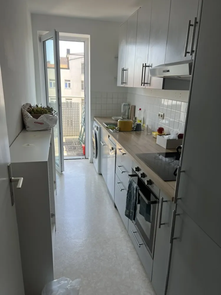 3 Zimmer Wohnung mit 70 m² in München – Bild 2