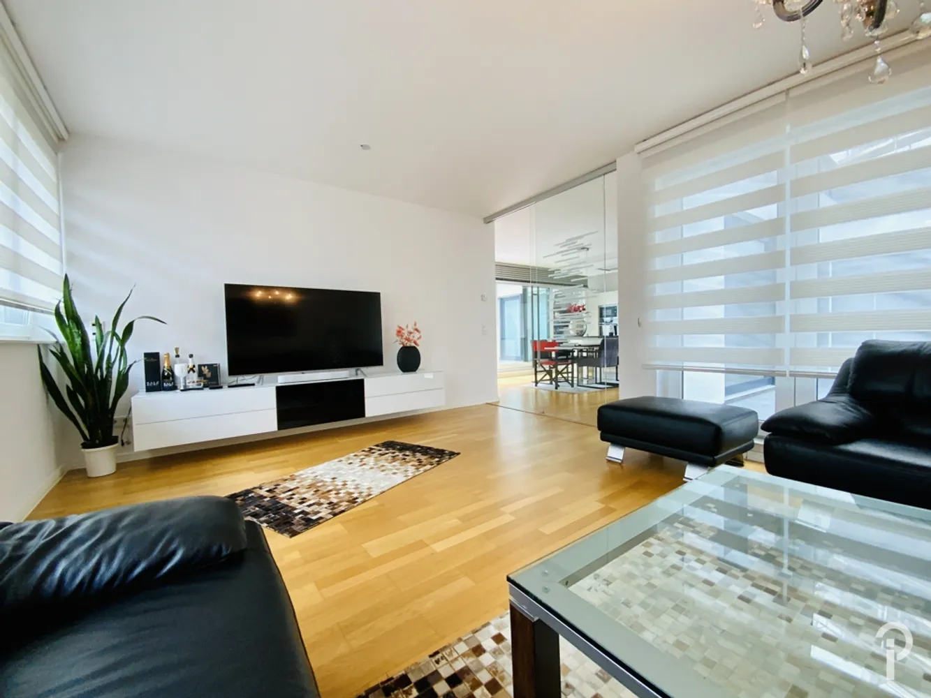 3 Zimmer Wohnung mit 149 m² in Düsseldorf – Bild 1