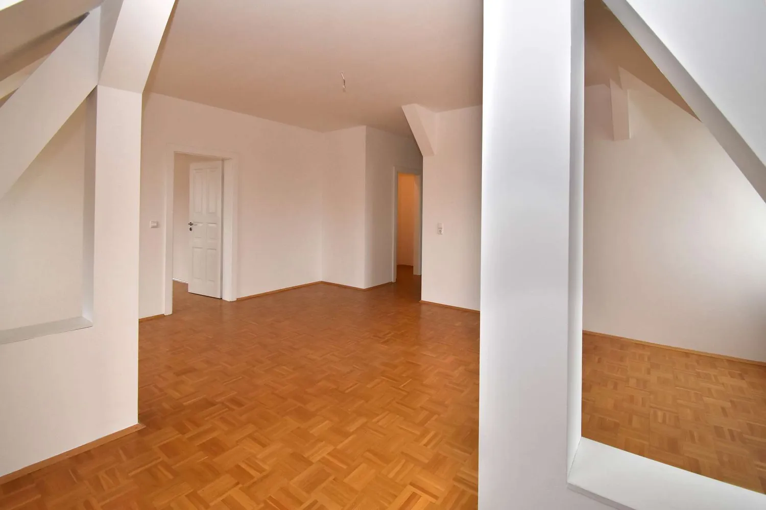 2 Zimmer Wohnung mit 81 m² in Leipzig – Bild 9