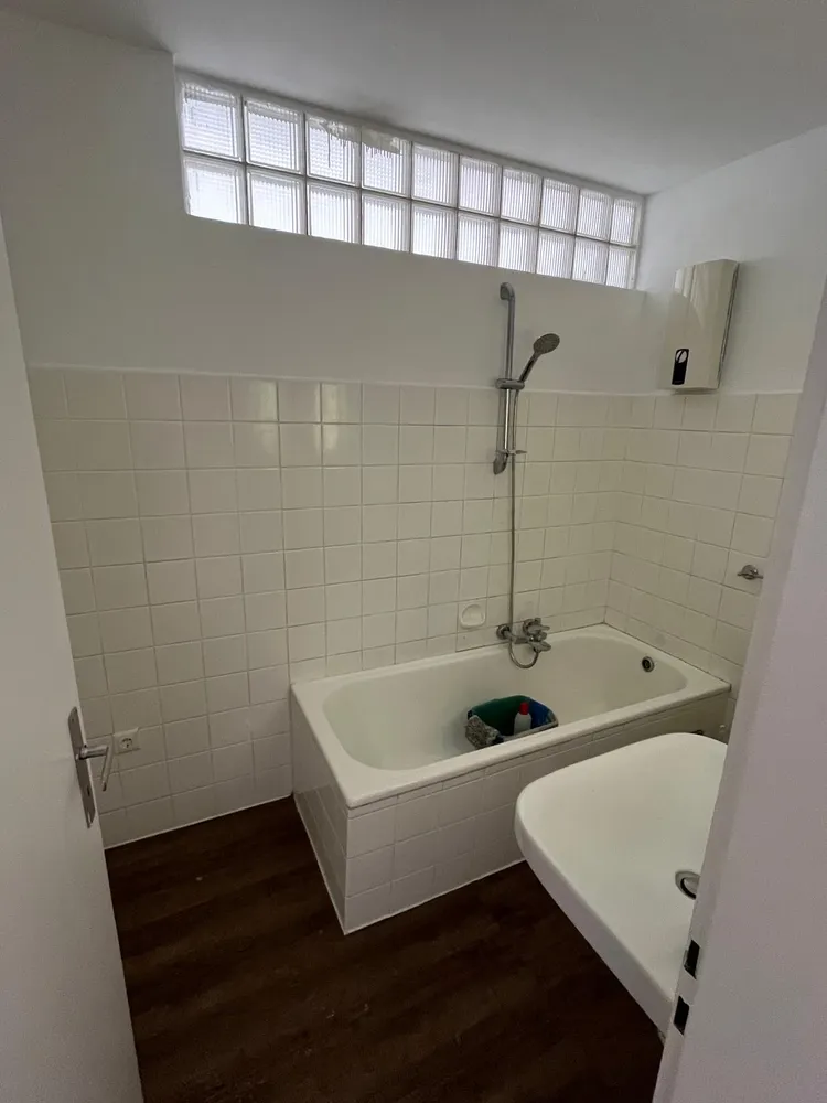 1 room apartment with 32 m² in Augsburg – Photo 8