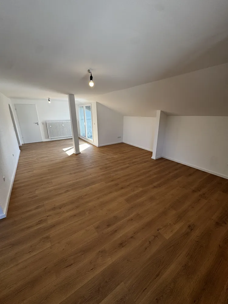 3 Zimmer Wohnung mit 80 m² in Köln – Bild 4