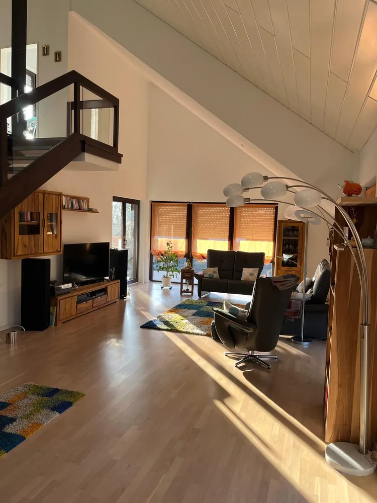 4 Zimmer Wohnung mit 156 m² in Solingen – Bild 1