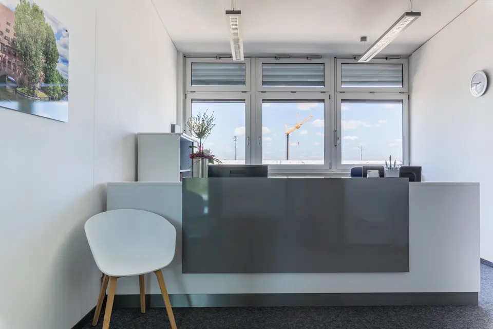2 Zimmer Wohnung mit 123 m² in Nürnberg – Bild 2