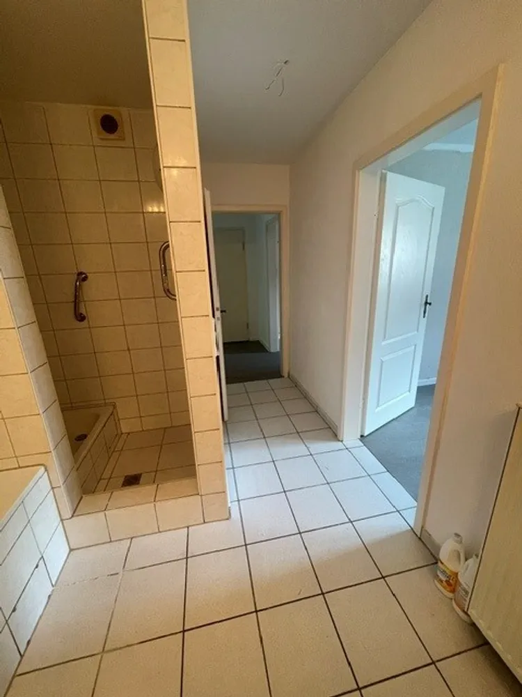 2 Zimmer Wohnung mit 88 m² in Duisburg – Bild 11