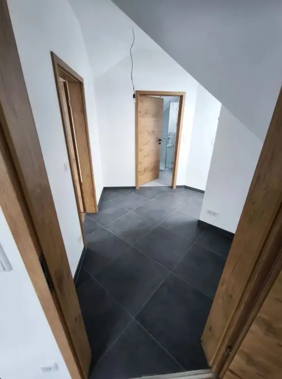6 Zimmer Haus mit 240 m² in Erlangen – Bild 7