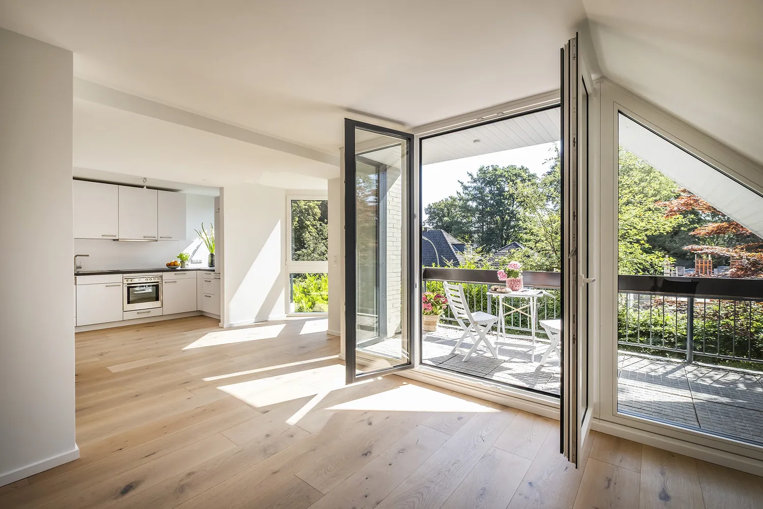 2 Zimmer Wohnung mit 89 m² in Hamburg – Bild 5