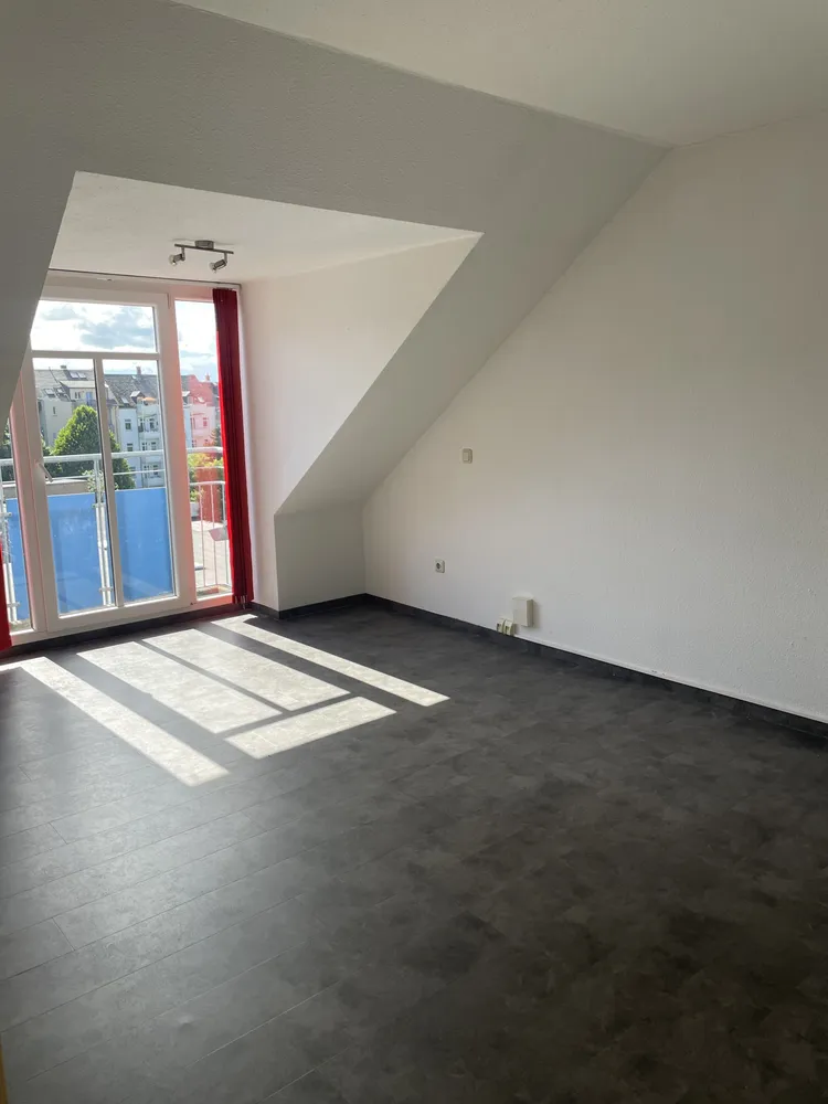 3 room apartment with 65 m² in Chemnitz – Photo 3
