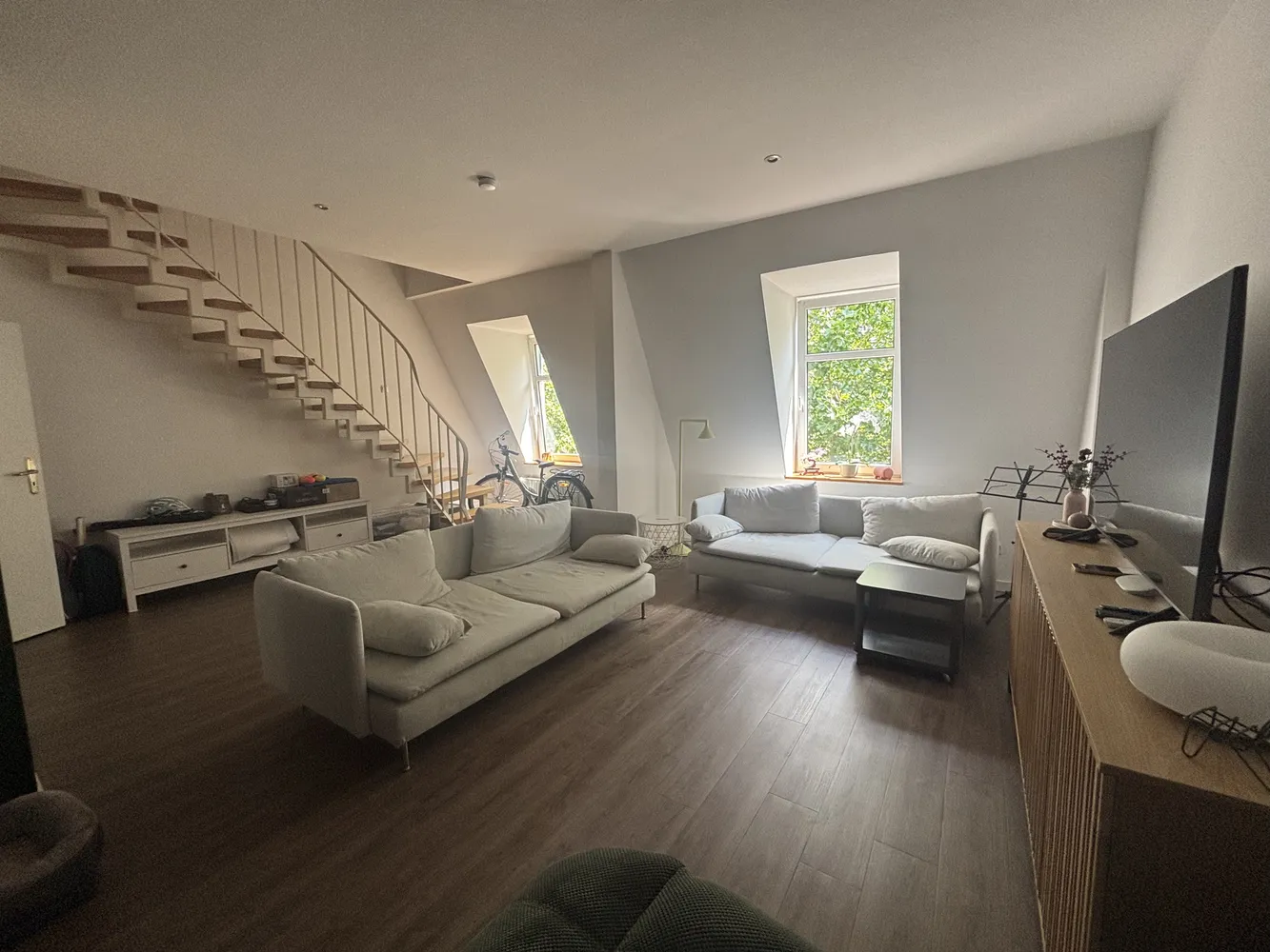 3 Zimmer Wohnung mit 92 m² in Frankfurt am Main – Bild 2