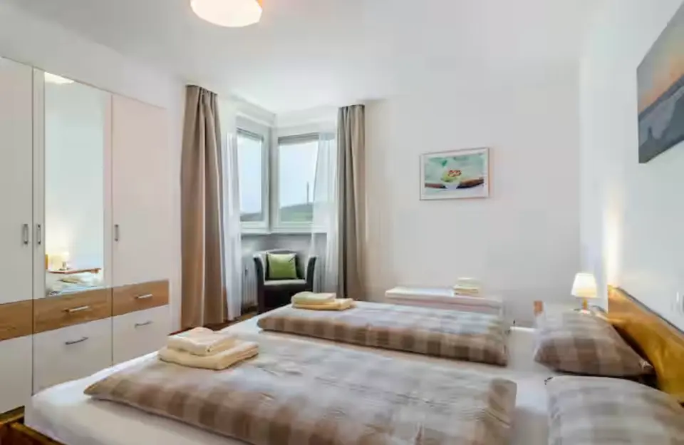 2 Zimmer Wohnung mit 75 m² in Friedrichshafen – Bild 2
