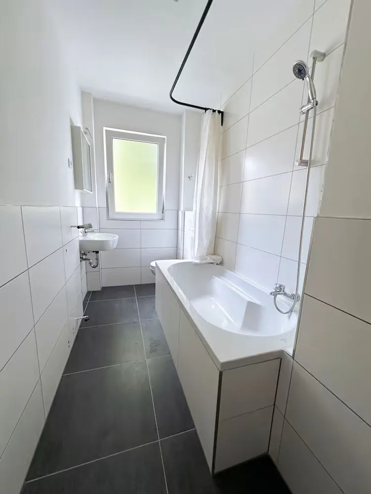 2 Zimmer Wohnung mit 48 m² in Köln – Bild 1