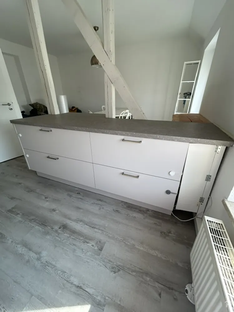 4 Zimmer Wohnung mit 145 m² in Düsseldorf – Bild 1
