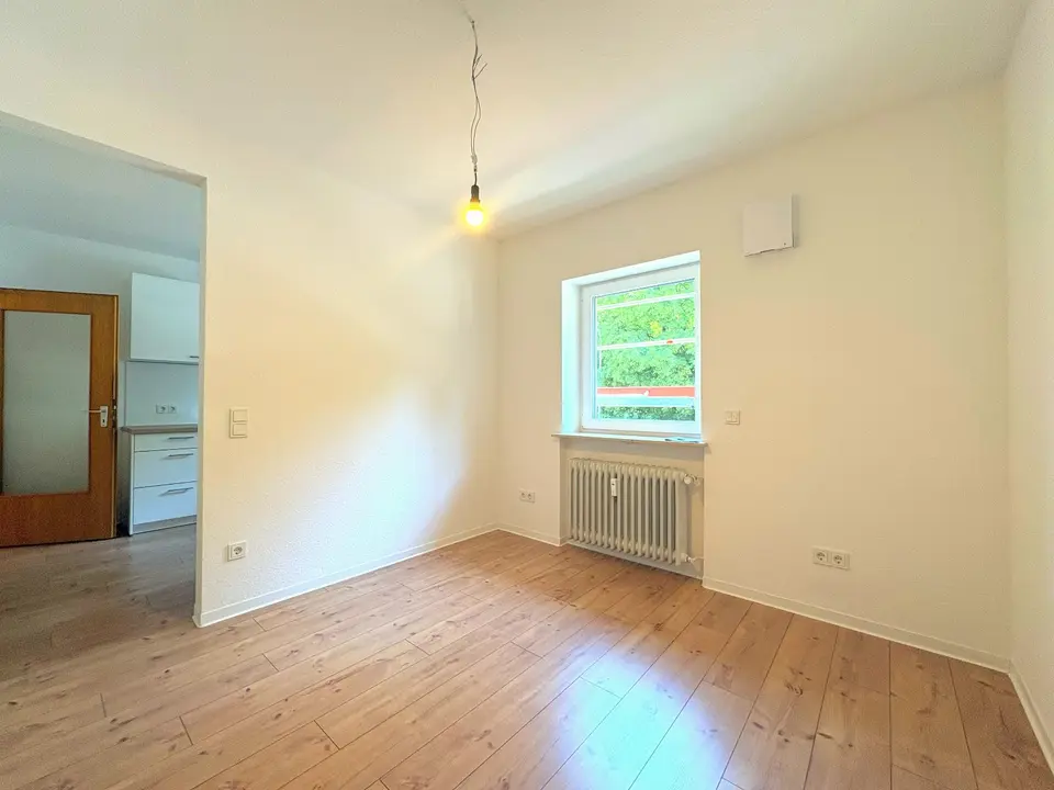 4 Zimmer Wohnung mit 102 m² in Saarbrücken – Bild 1