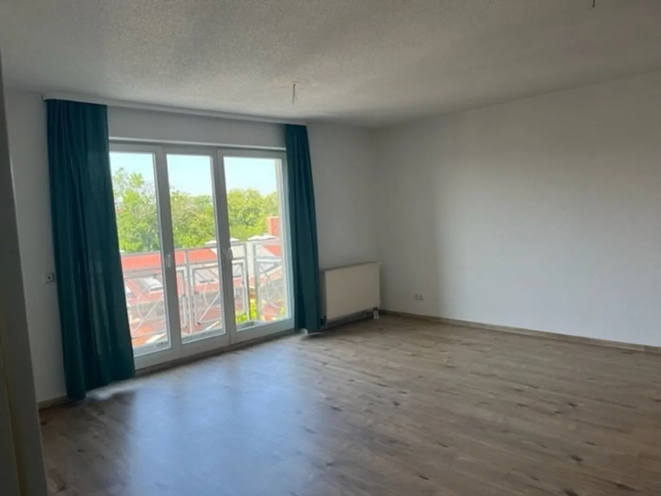 2 Zimmer Wohnung mit 77 m² in Halle (Saale) – Bild 1