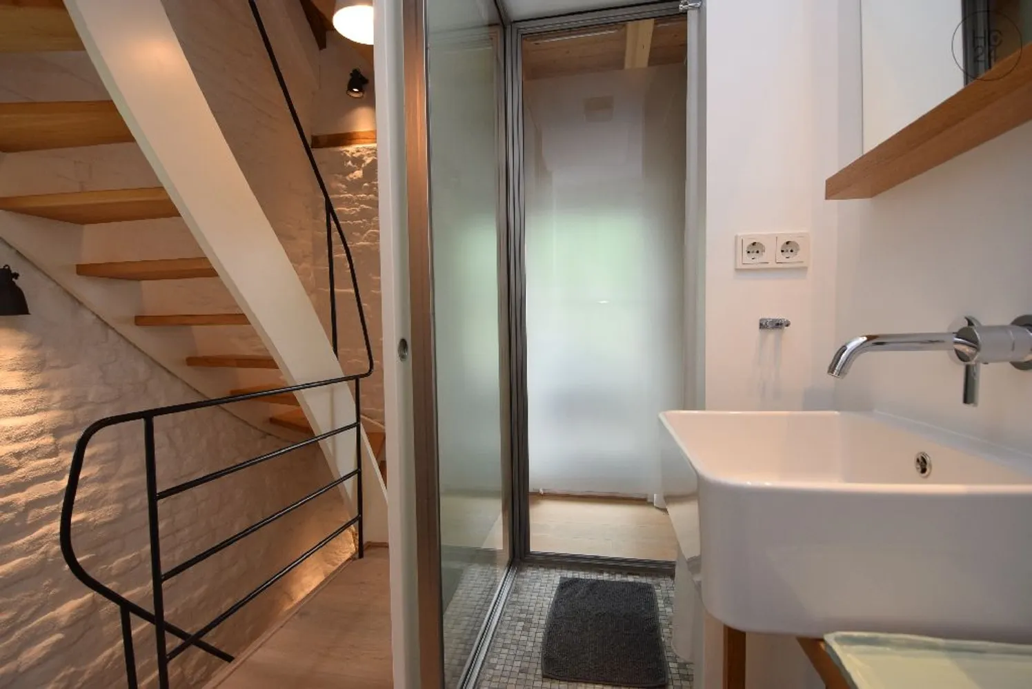 2 Zimmer Wohnung mit 60 m² in Köln – Bild 6