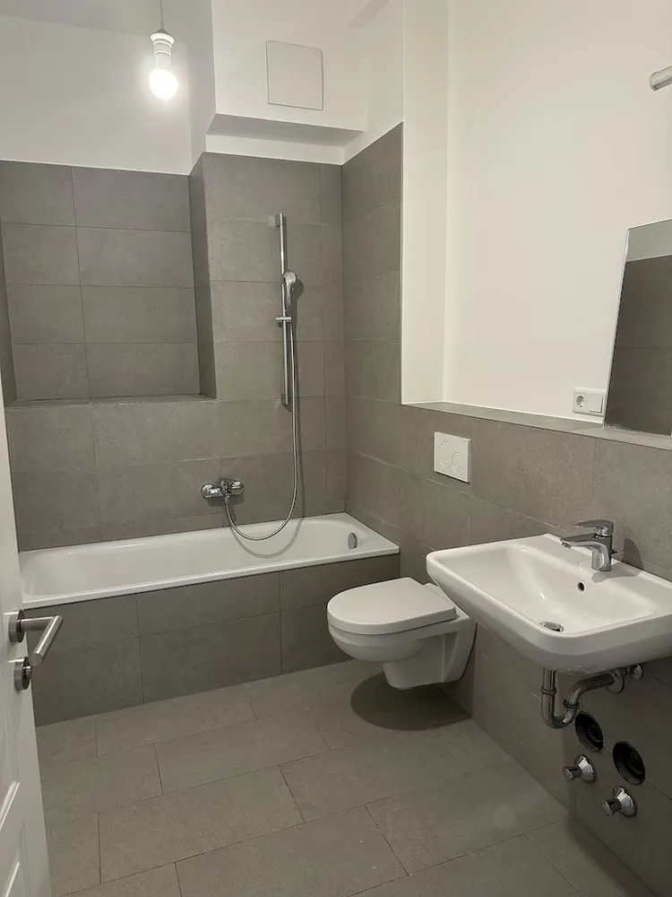 5 Zimmer Wohnung mit 135 m² in Frankfurt am Main – Bild 4