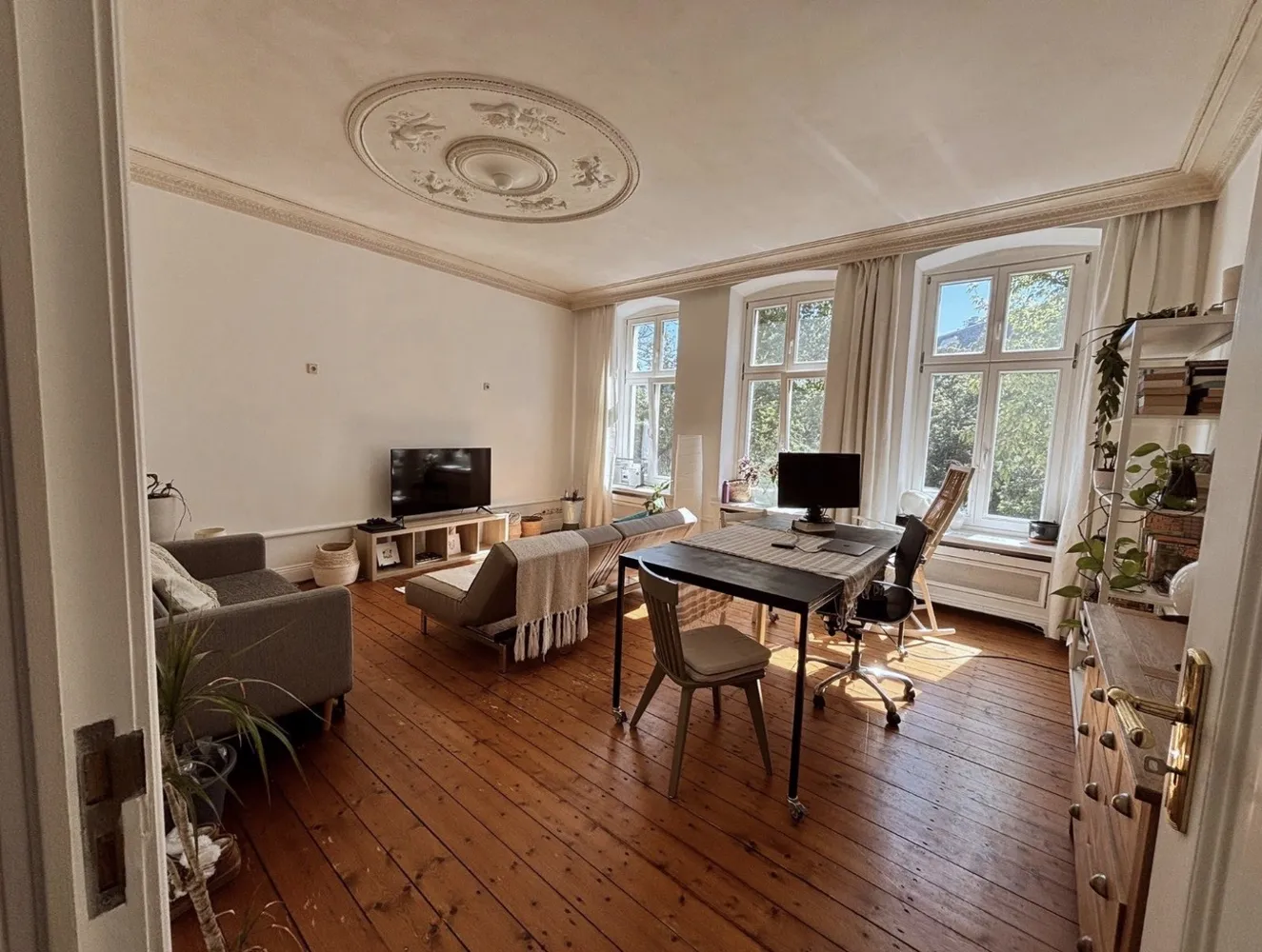 2 Zimmer Wohnung mit 80 m² in Berlin – Bild 1