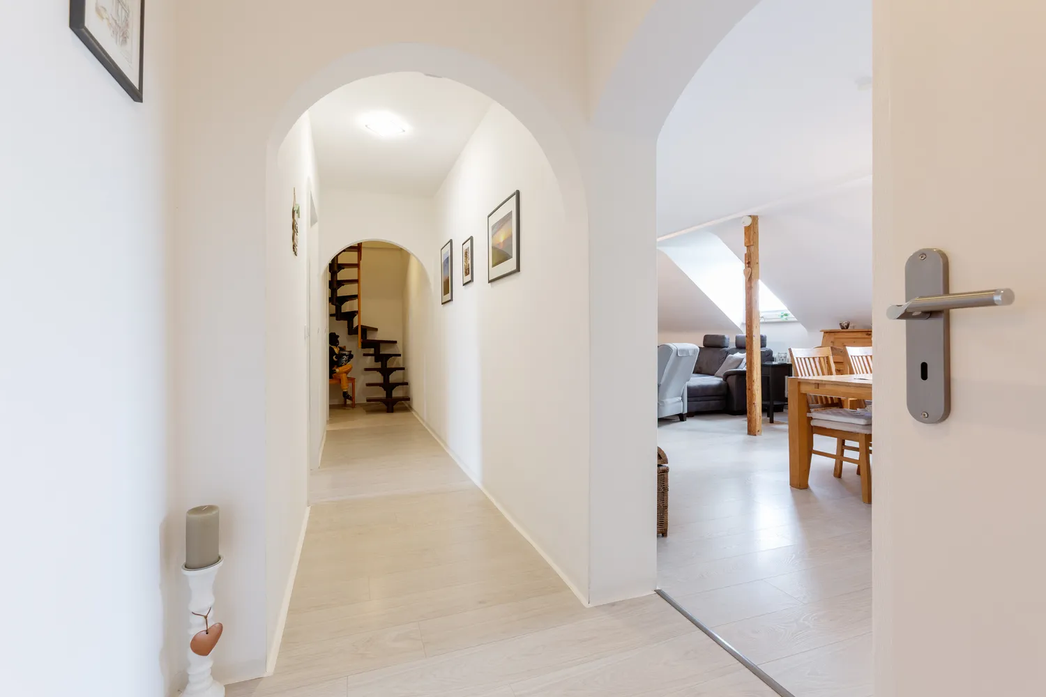 4 Zimmer Wohnung mit 127 m² in Krefeld – Bild 4