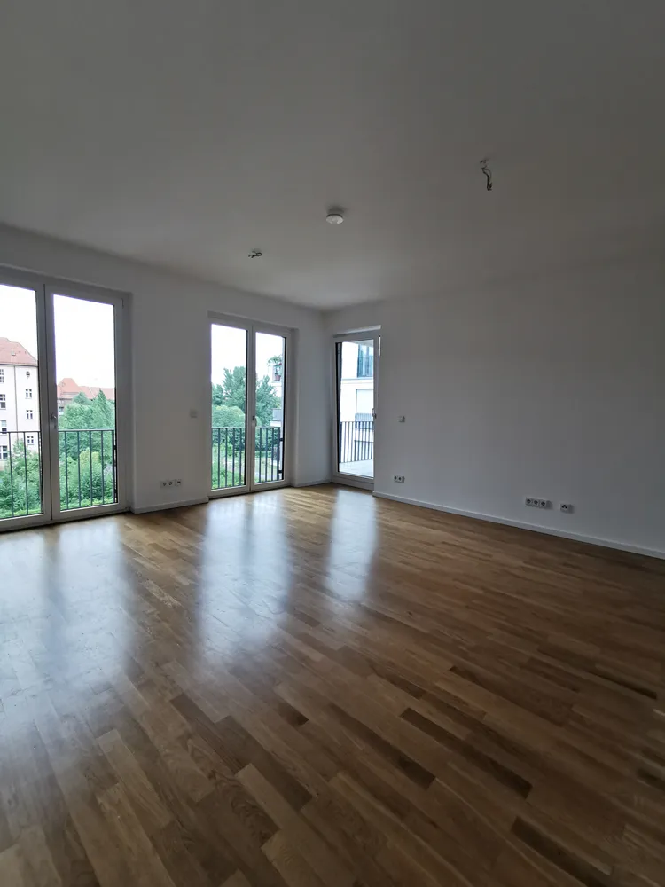 4 Zimmer Wohnung mit 102 m² in Berlin – Bild 1