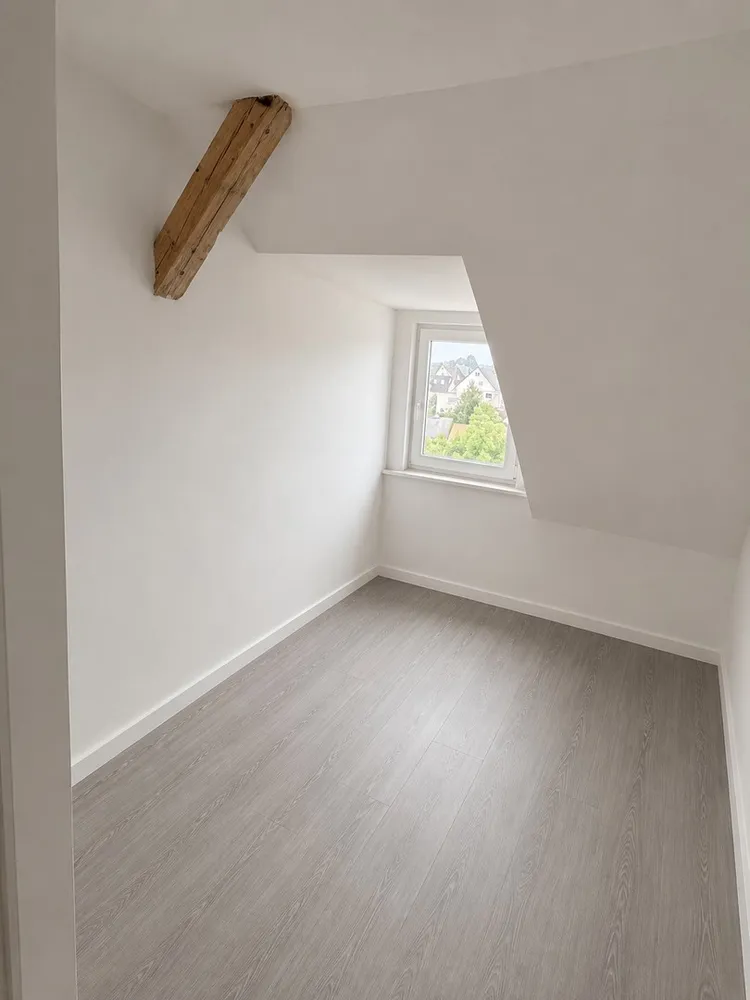 3 Zimmer Wohnung mit 102 m² in Kassel – Bild 2