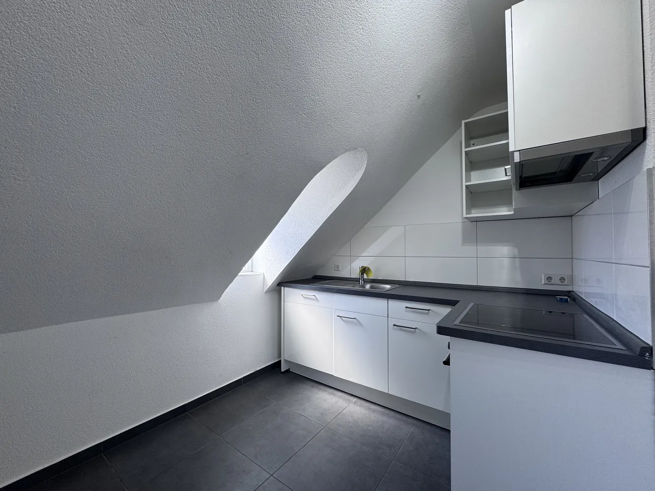 4 Zimmer Wohnung mit 93 m² in Stuttgart – Bild 2
