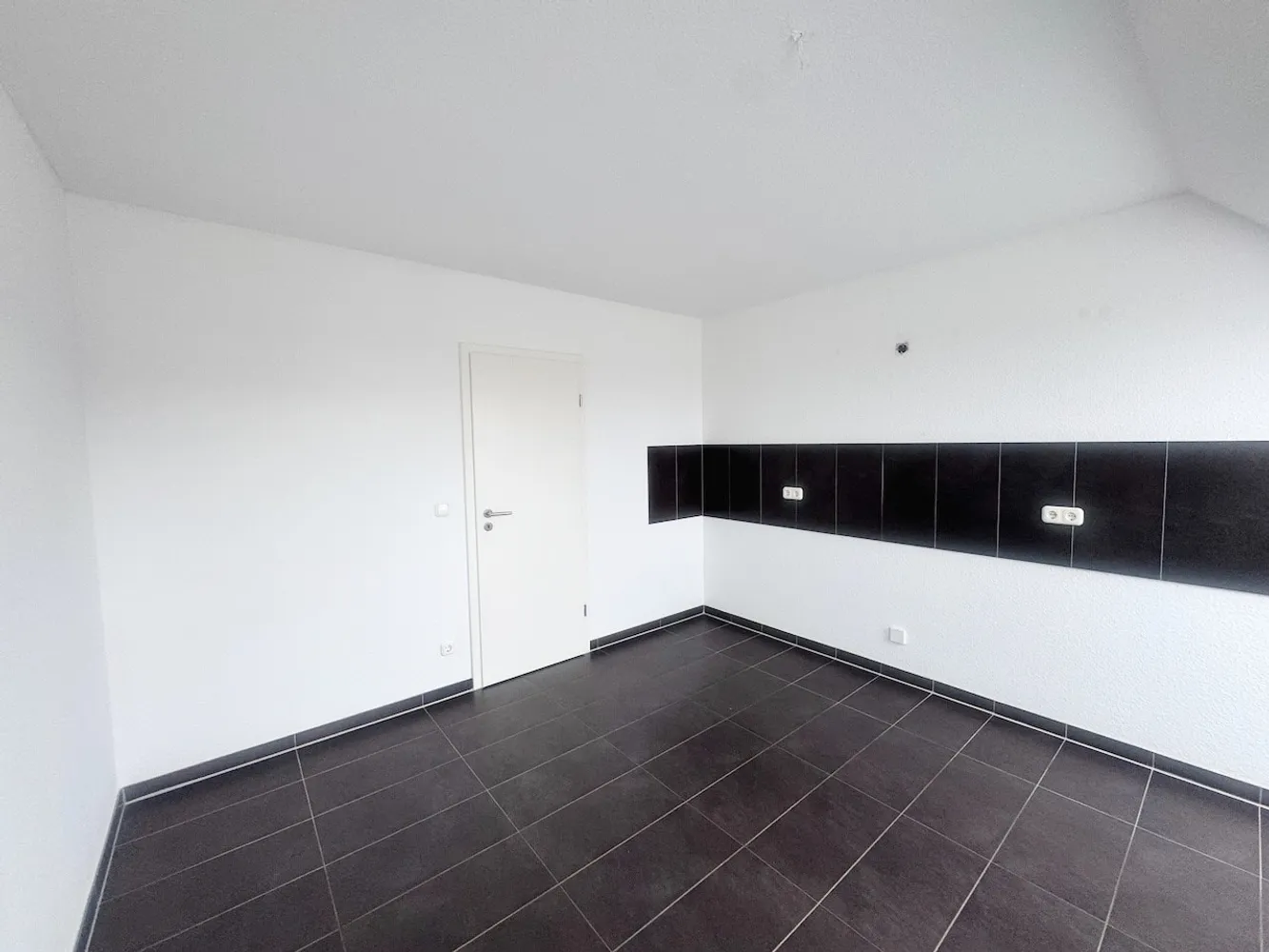 2 room apartment with 85 m² in Leipzig – Photo 2
