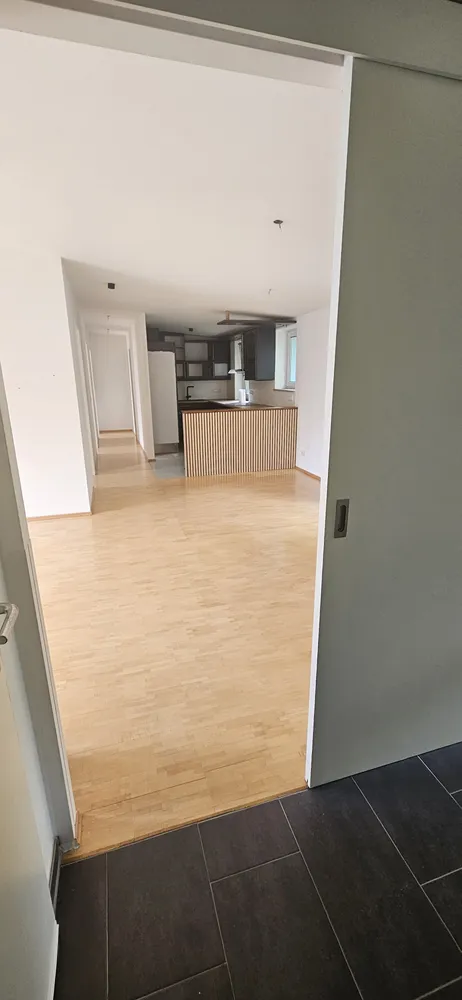 4 Zimmer Wohnung mit 96 m² in München – Bild 1