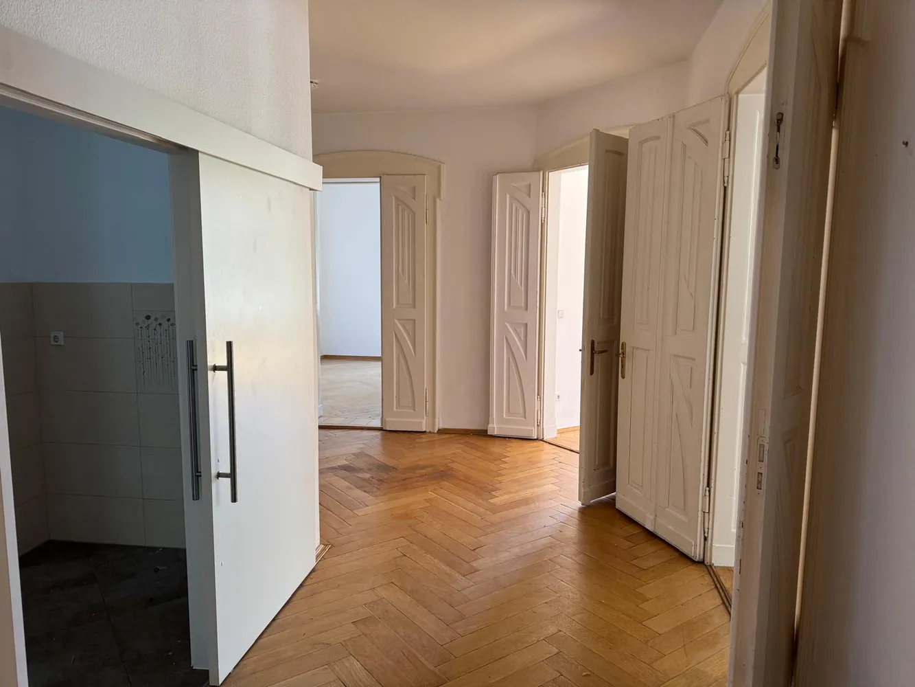 5 room apartment with 174 m² in Zwickau – Photo 3