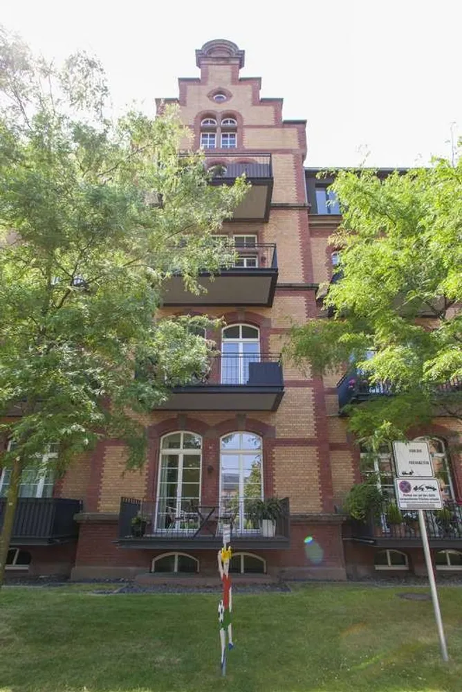 4 room apartment with 143 m² in Düsseldorf – Photo 1