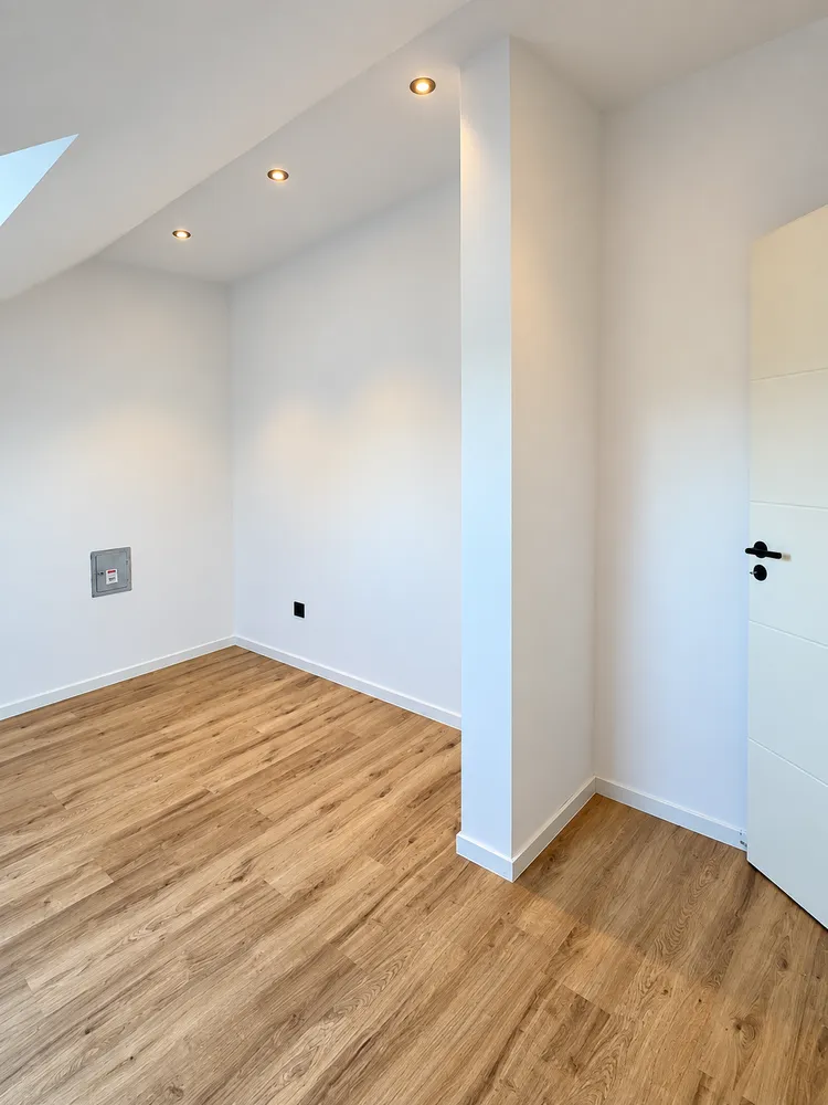 3 Zimmer Wohnung mit 120 m² in Homburg – Bild 2