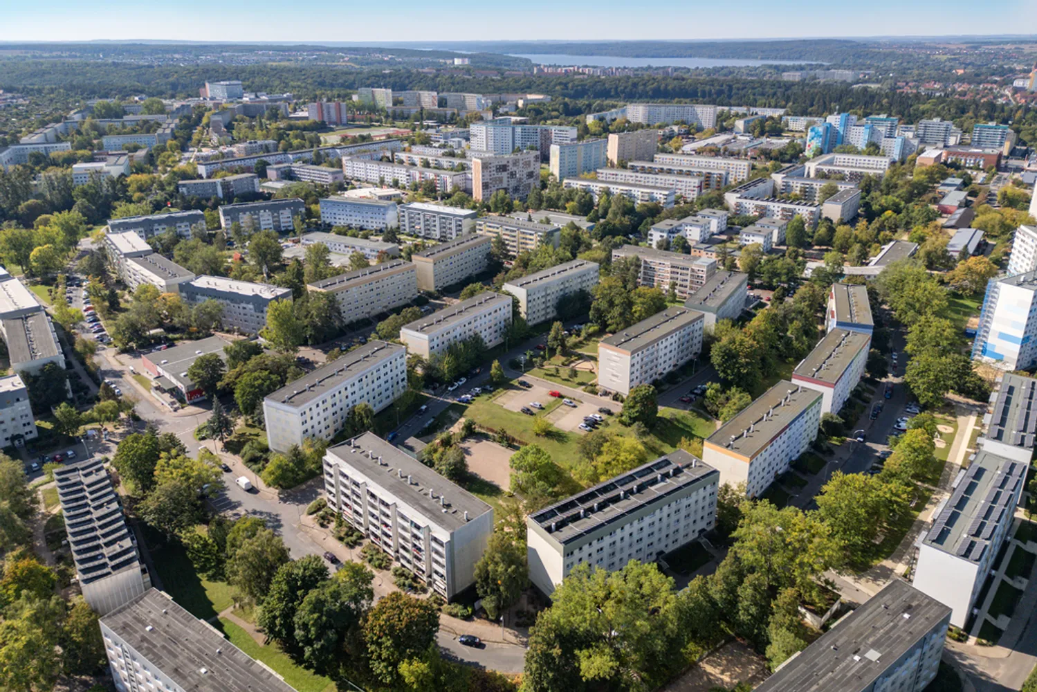 4 Zimmer Wohnung mit 76 m² in Neubrandenburg – Bild 2