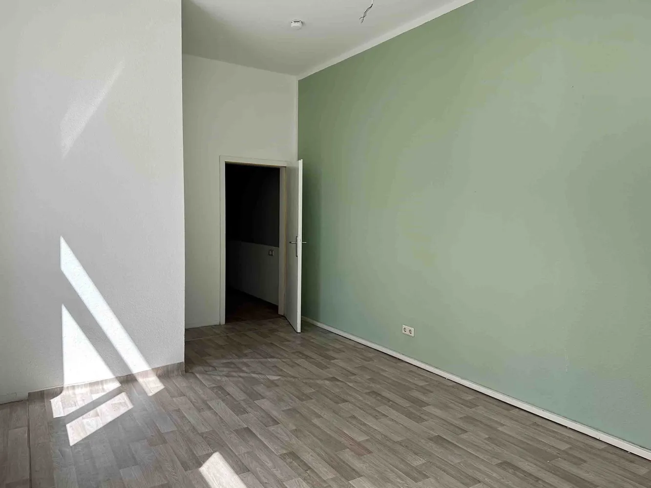 6 Zimmer Wohnung mit 162 m² in Halle (Saale) – Bild 4