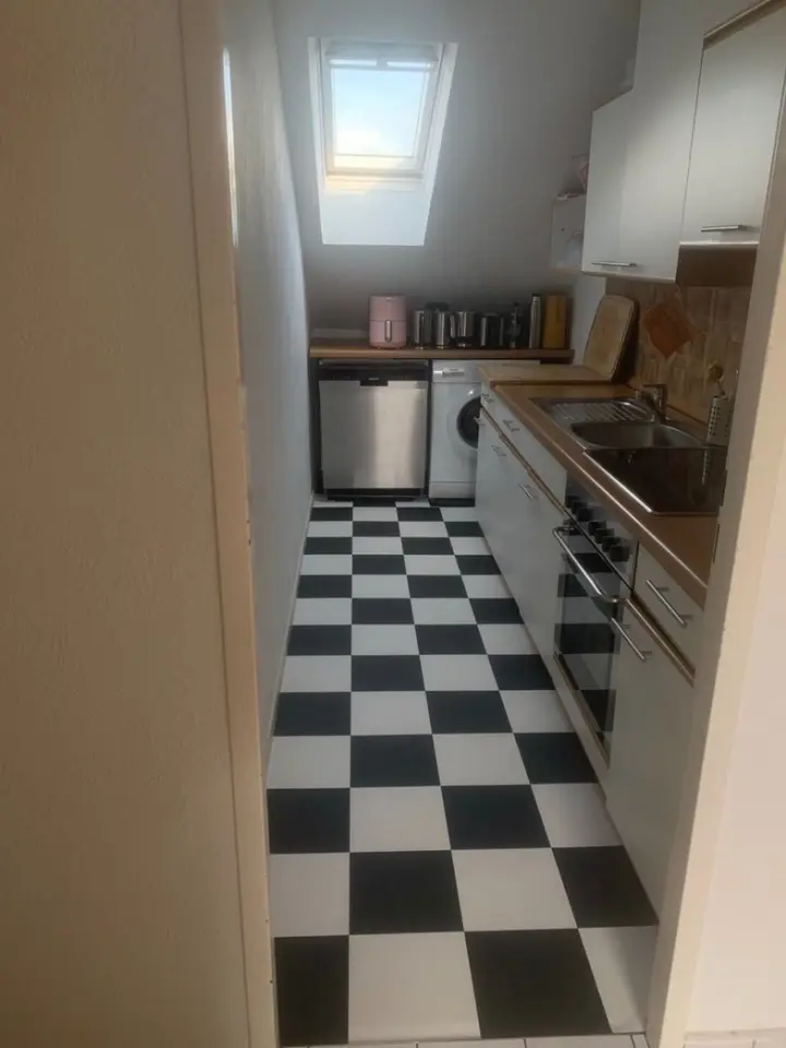 WG-Zimmer mit 70 m² in Frankfurt am Main – Bild 2