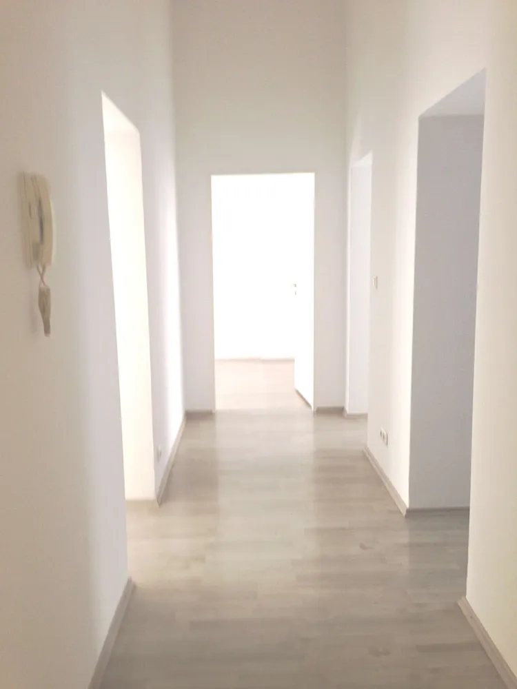 3 Zimmer Wohnung mit 82 m² in Wiesbaden – Bild 4