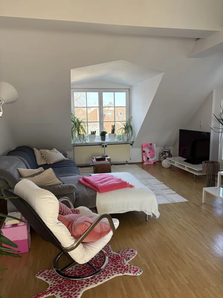 2 Zimmer Wohnung mit 90 m² in München – Bild 1