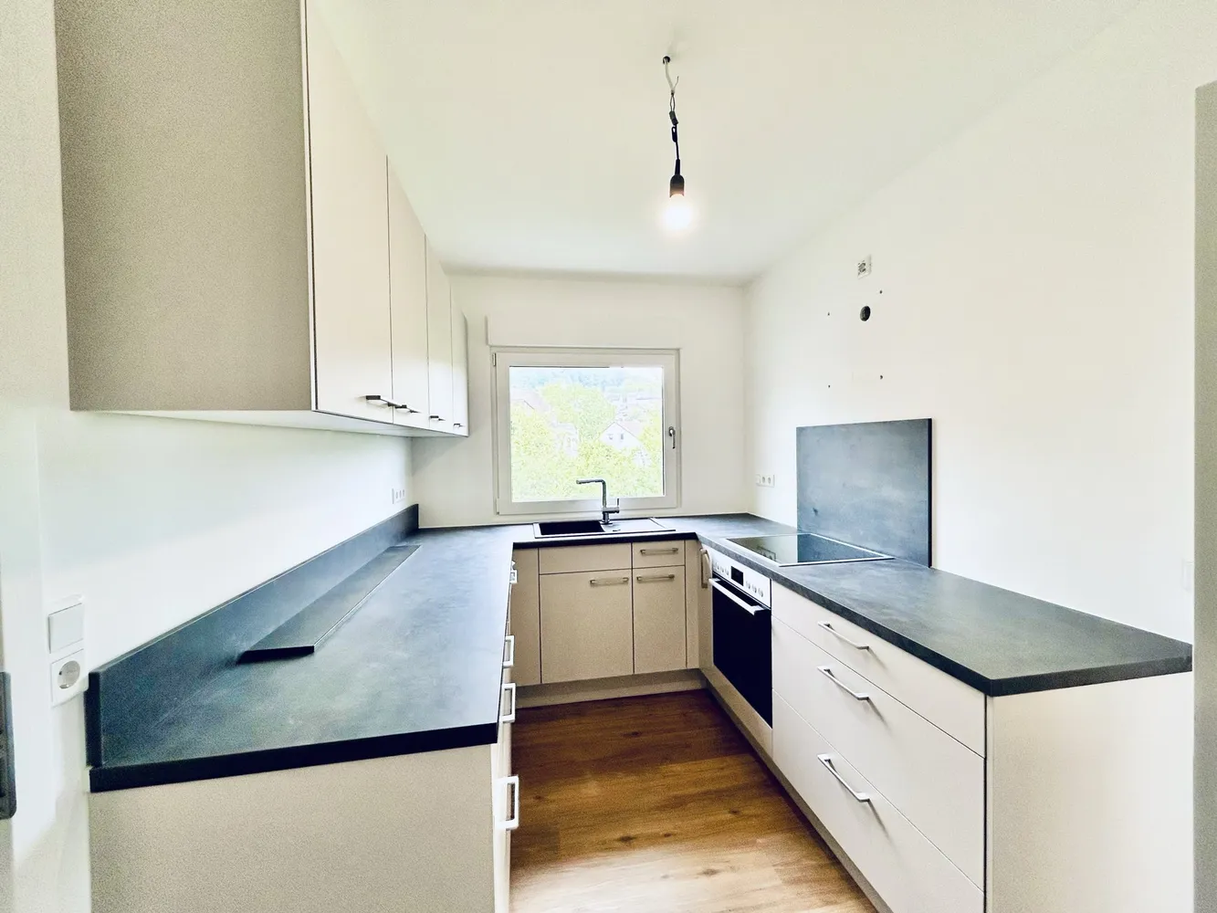 4 Zimmer Haus mit 135 m² in Wiesbaden – Bild 4