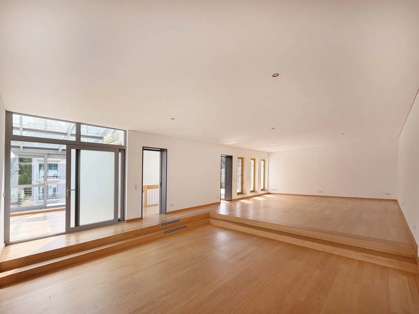6 Zimmer Haus mit 281 m² in Berlin – Bild 4