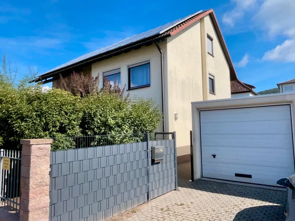 8 Zimmer Haus mit 235 m² in Sonneberg – Bild 3
