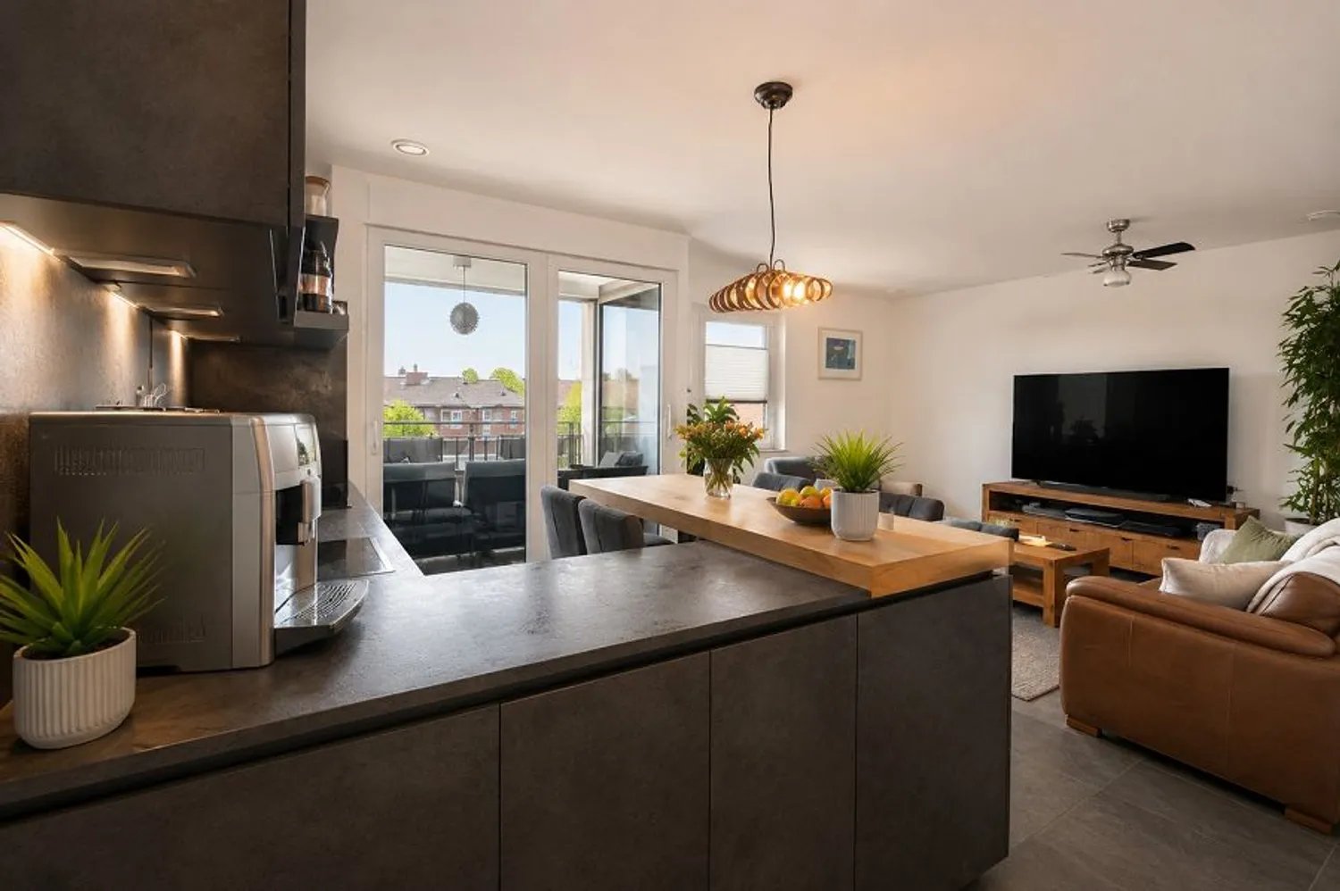2 Zimmer Wohnung mit 66 m² in Hamburg – Bild 3