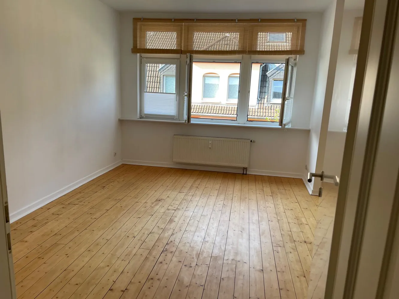 4 Zimmer Wohnung mit 110 m² in Leverkusen – Bild 2