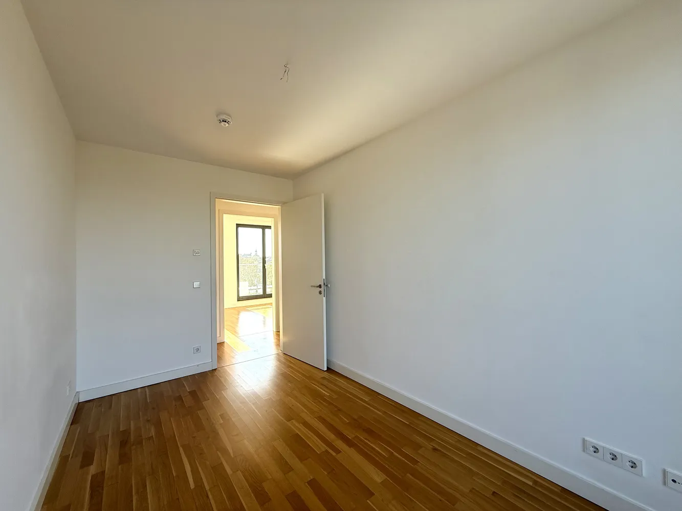 3 Zimmer Wohnung mit 96 m² in Berlin – Bild 3