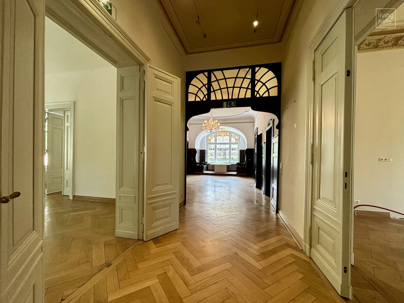 7 Zimmer Wohnung mit 315 m² in Halle (Saale) – Bild 3
