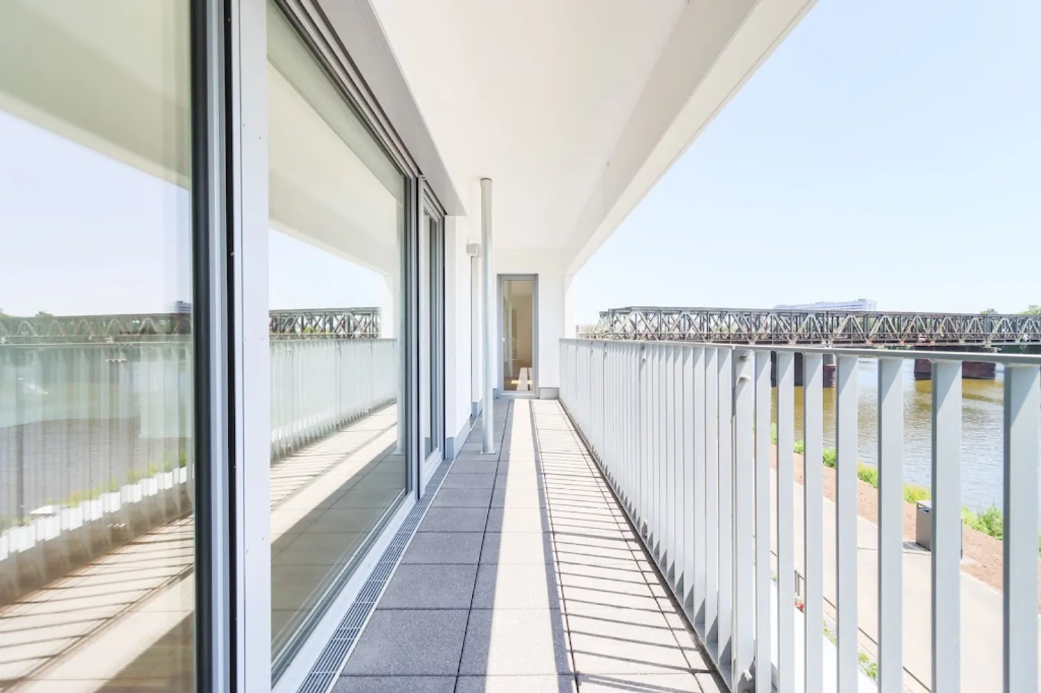 4 Zimmer Wohnung mit 131 m² in Frankfurt am Main – Bild 7